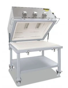 Four Nabertherm GF240 AC590 400V